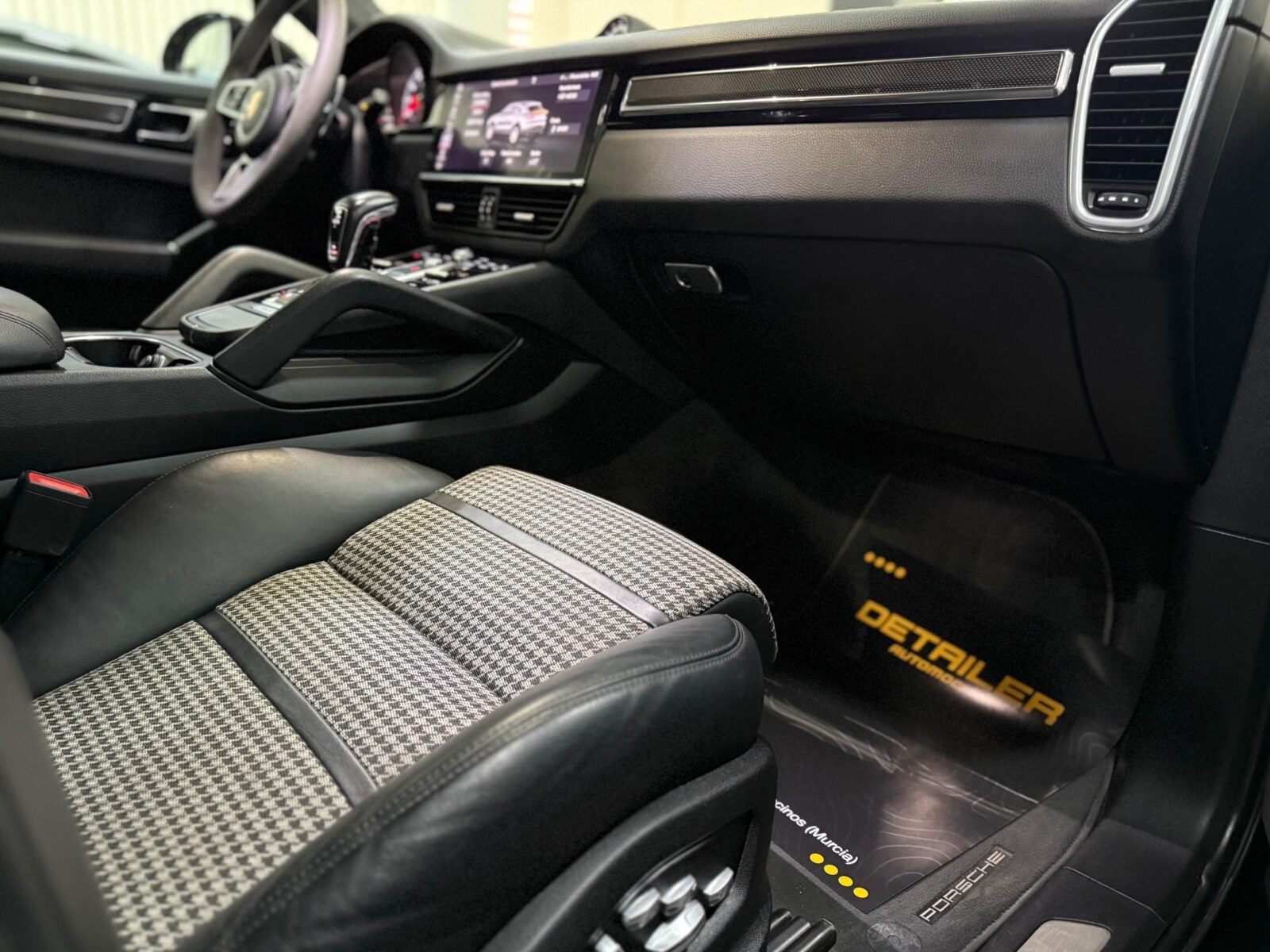 PORSCHE Cayenne  3.0 V6  5p S/S tip