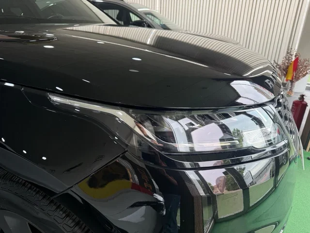 LAND-ROVER VELAR R-DYNAMIC 2.0 D Diésel HEV
