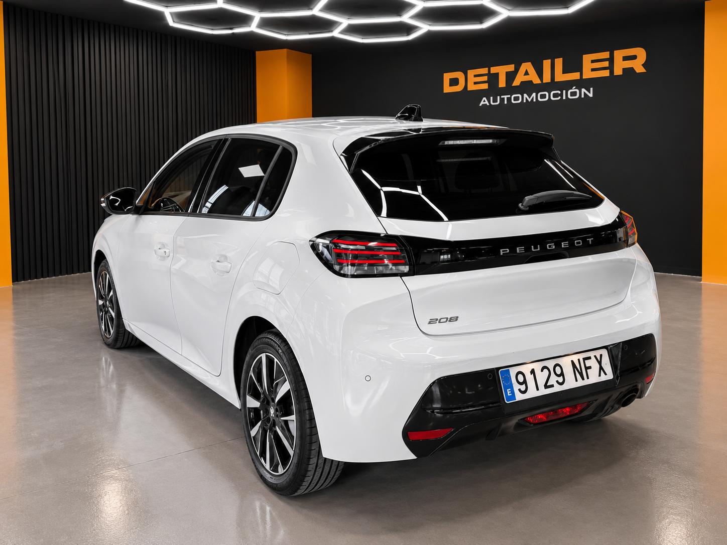PEUGEOT 208 PURE TECH 100 ALLURE