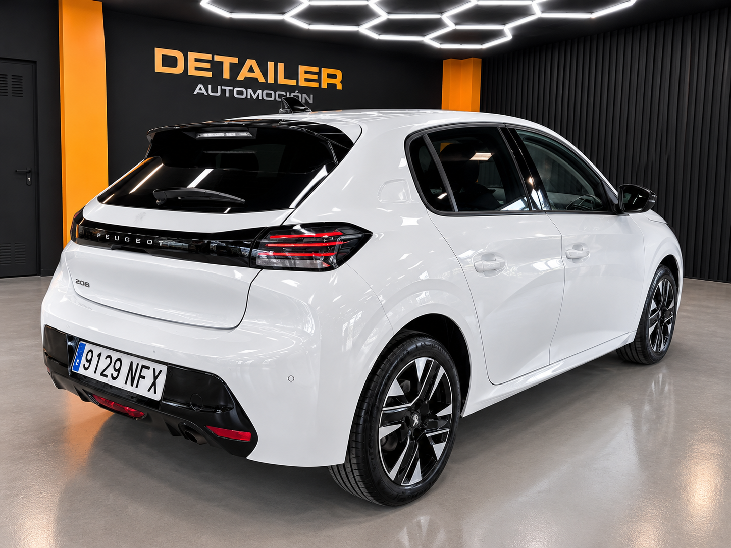 PEUGEOT 208 PURE TECH 100 ALLURE