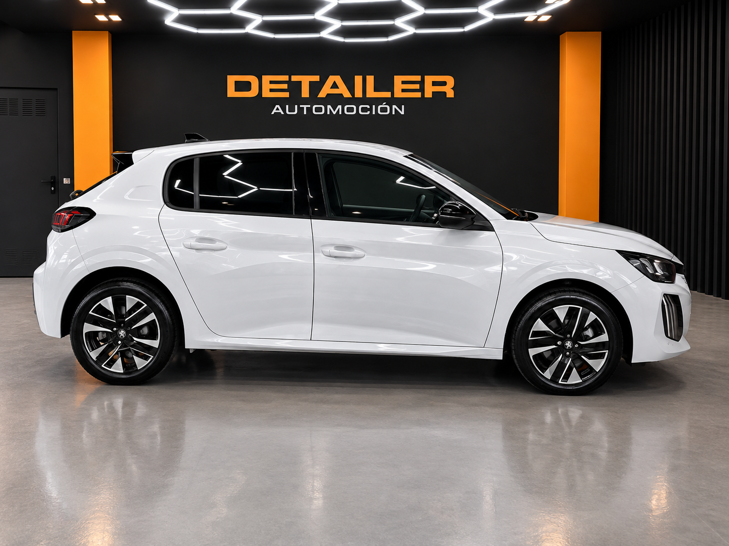 PEUGEOT 208 PURE TECH 100 ALLURE