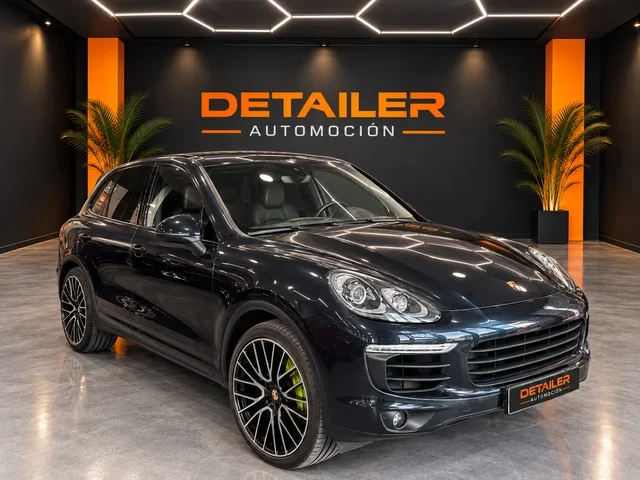 PORSCHE Cayenne 3.0