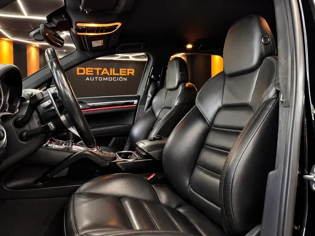 PORSCHE Cayenne 3.0