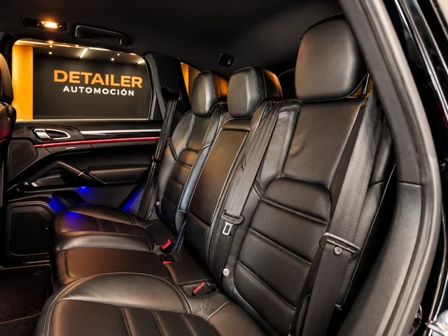 PORSCHE Cayenne 3.0