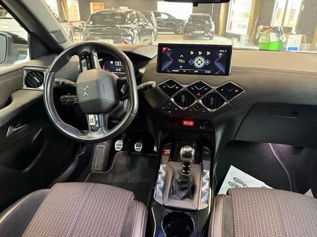 DS 3 CROSSBACK 1.2 100 PERFOMANCE LINE