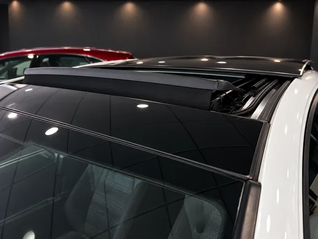 VOLKSWAGEN GOLF GTI 2.0
