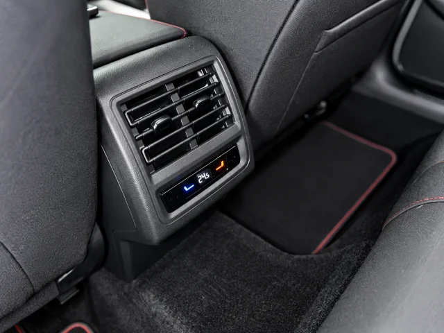 VOLKSWAGEN GOLF GTI 2.0