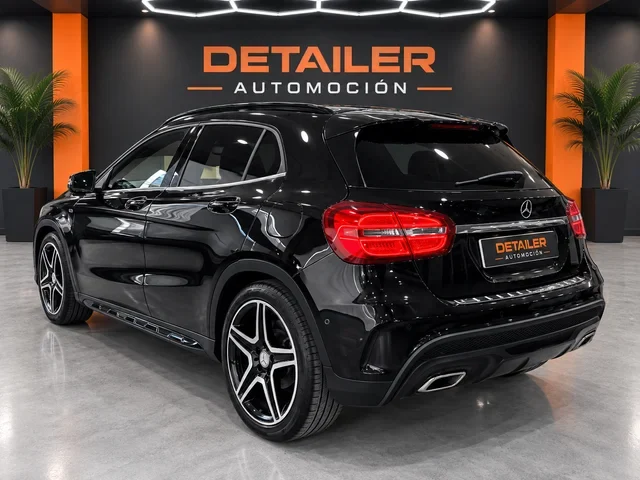 MERCEDES-BENZ GLA AMG
