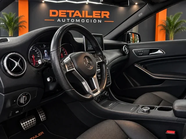 MERCEDES-BENZ GLA AMG