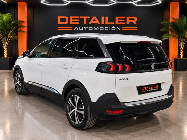 PEUGEOT 5008 1.5 BLUEHDi 
