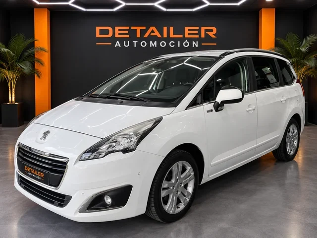 PEUGEOT 5008 STYLE