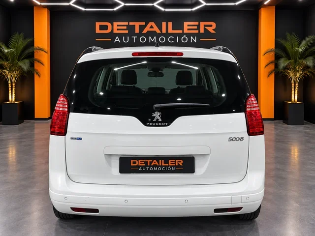PEUGEOT 5008 STYLE