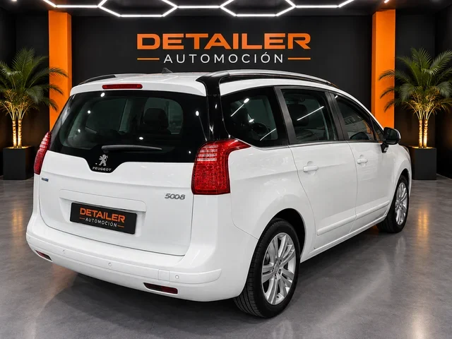 PEUGEOT 5008 STYLE