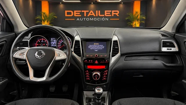 SSANGYONG TÍVOLI 115 PREMIUM